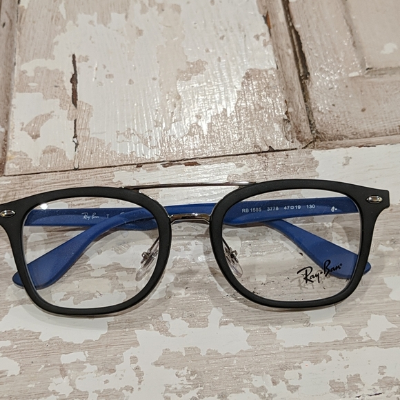 Brand new Ray-Ban kid's prescription frames - Picture 1 of 2